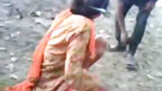 ಡಿಲ್ಡೊ ಹಂಗ್ರಿ ಬ್ಲಾಂಡೀ ಕಾರ್ಮೆನ್ ನಾಕ್ಸ್ ಚಿತ್ರದಲ್ಲಿ ಮಾದಕ ಚಿತ್ರ ತನ್ನ ಯೋನಿಯ ಆಳವಾಗಿ ಡಿಲ್ಡೊವನ್ನು ತಳ್ಳುತ್ತದೆ